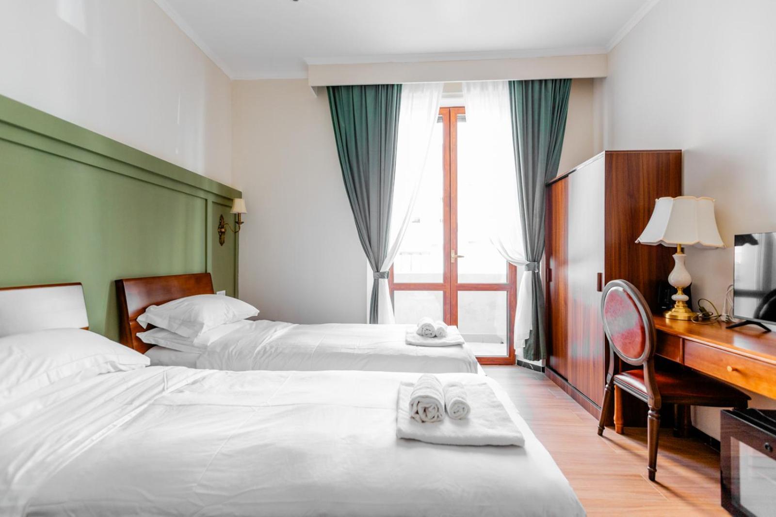 Modi Hotel Livorno Exteriör bild